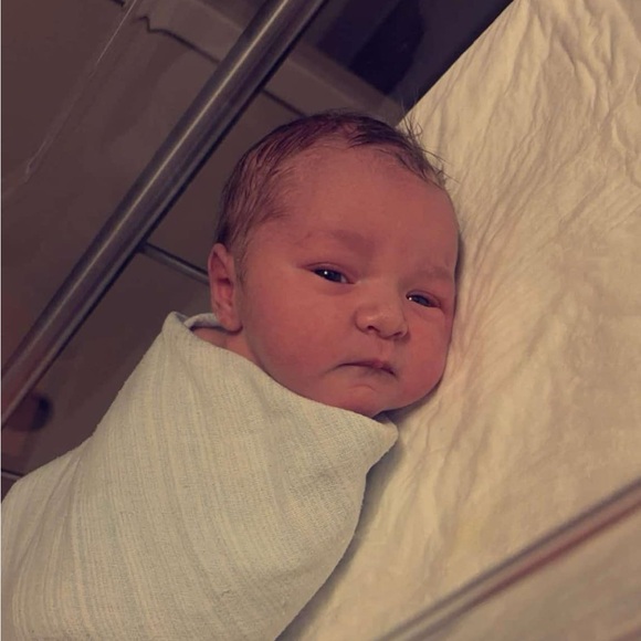 Meet your Posher, Misty - Picture 9 of 9